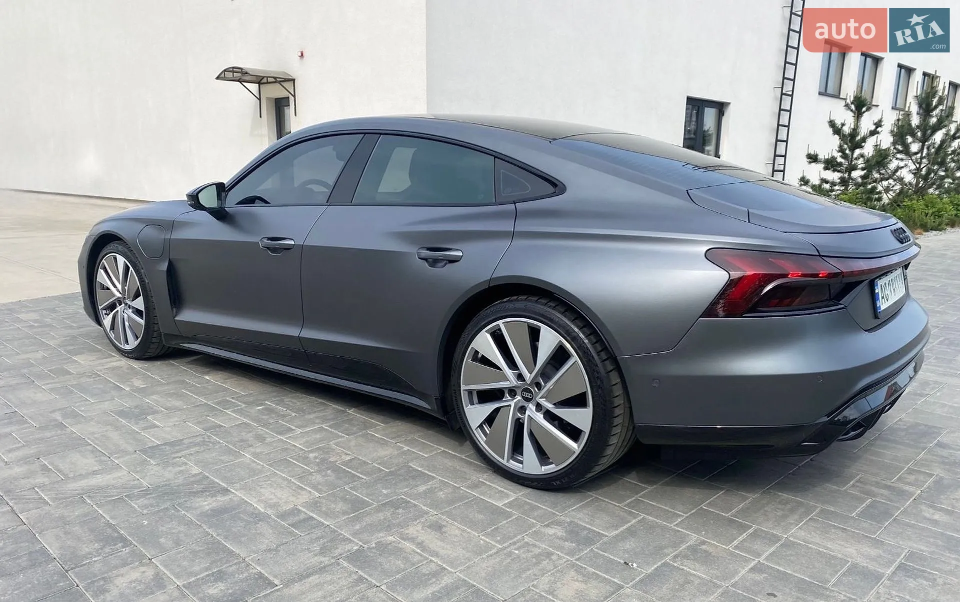 2021 Audi e-tron GT - мініатюра 4