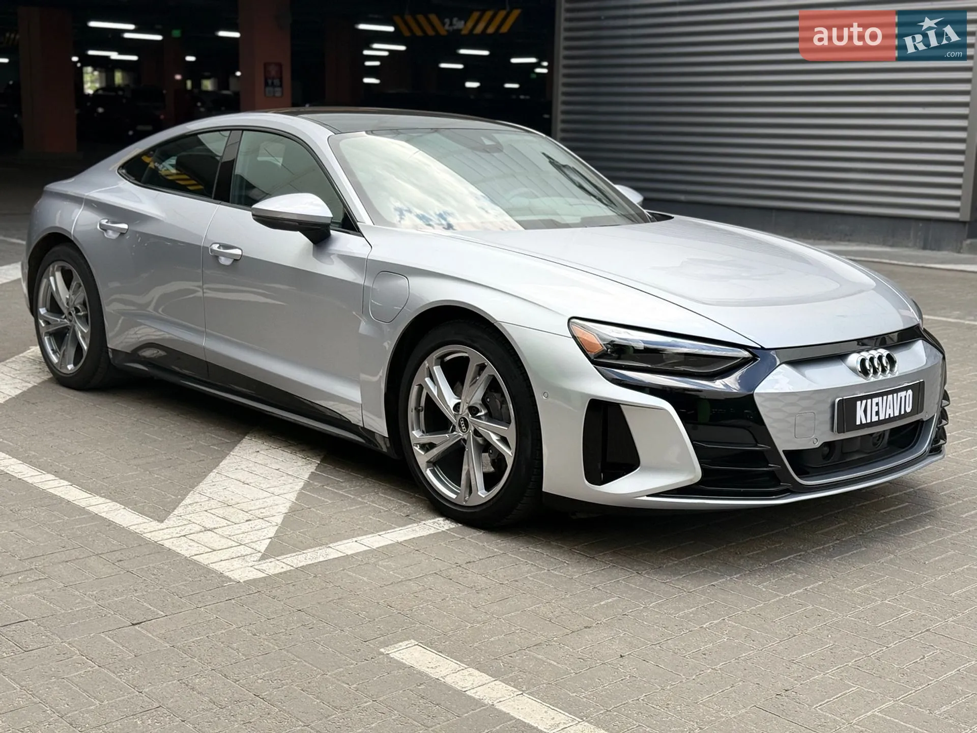 2022 Audi e-tron GT - мініатюра 2