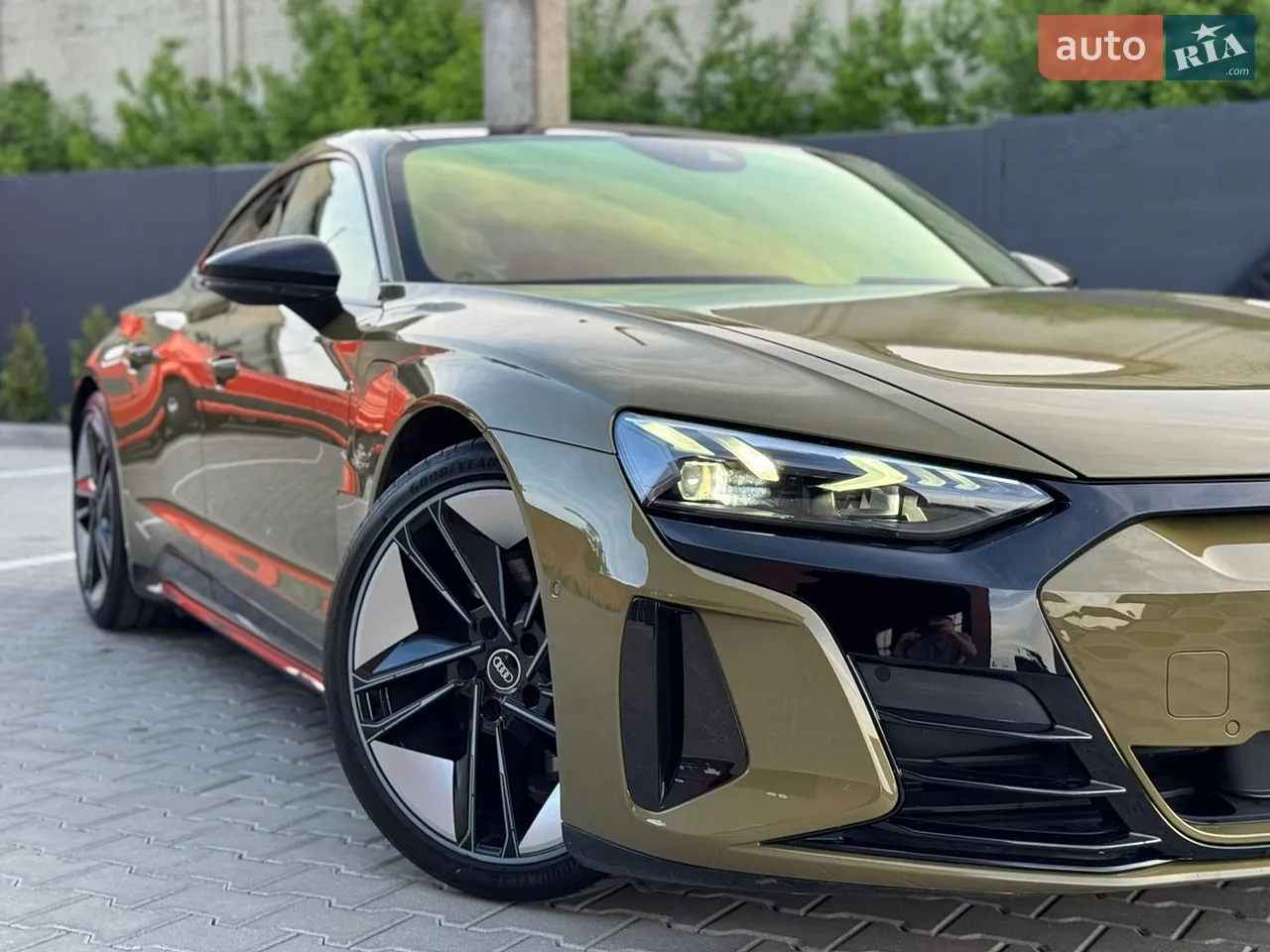 2021 Audi e-tron GT - мініатюра 8