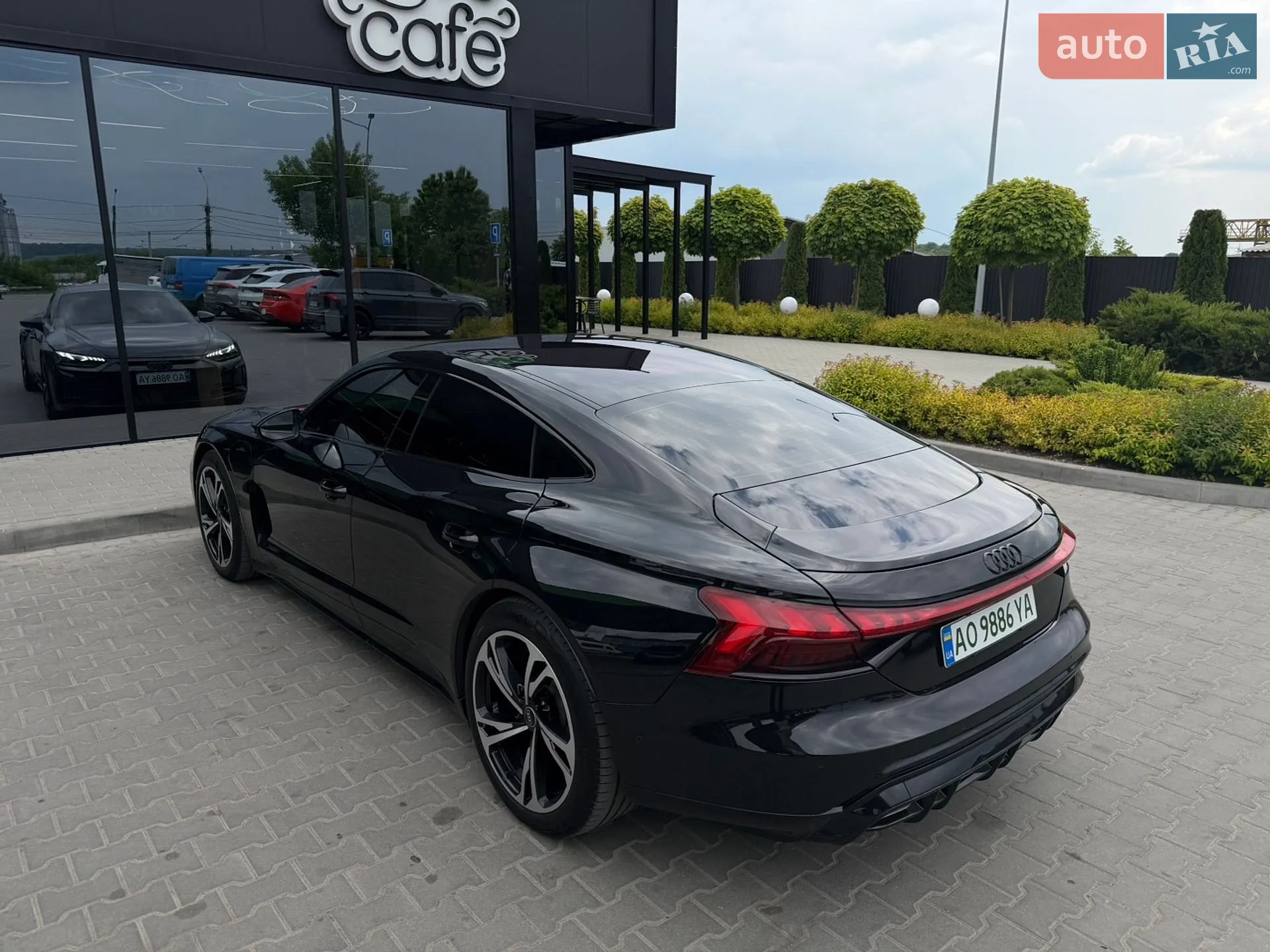 2022 Audi e-tron GT - мініатюра 24