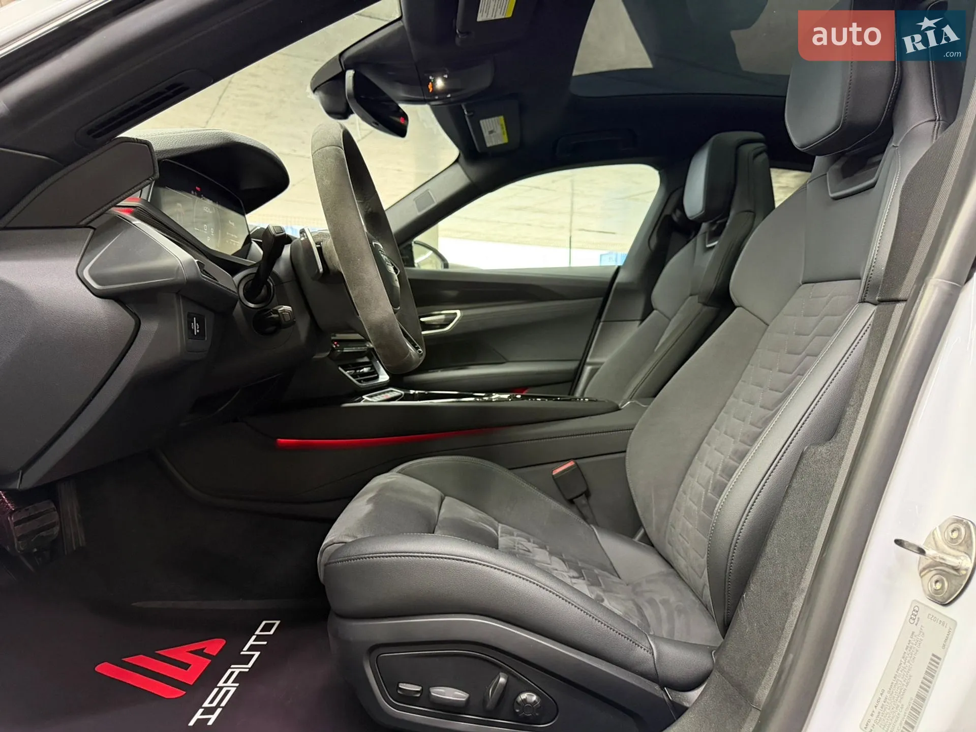 2024 Audi e-tron GT - мініатюра 22