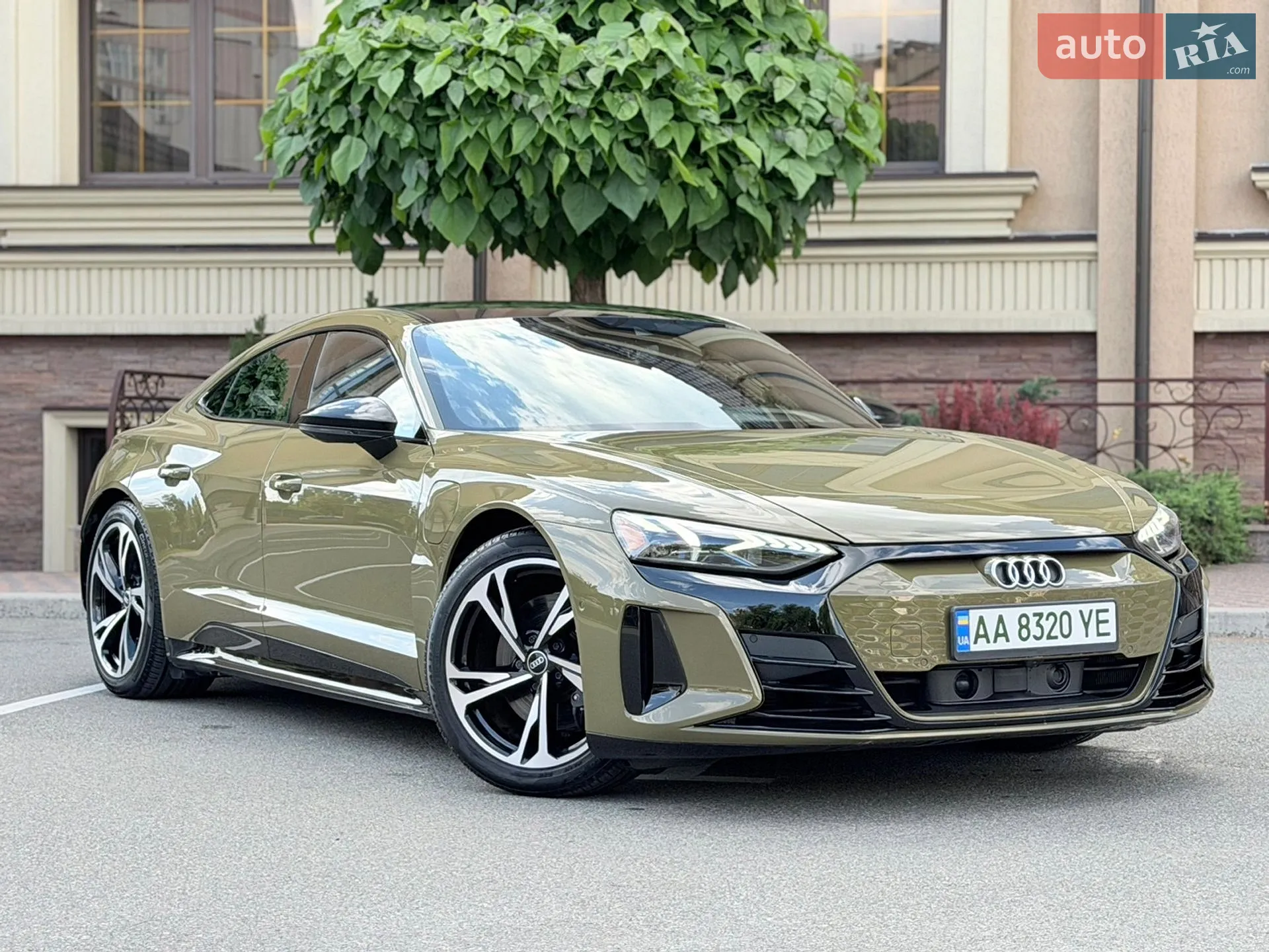 2022 Audi e-tron GT - мініатюра 10