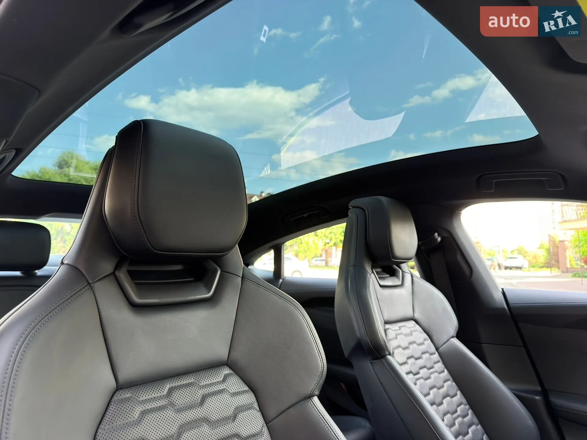 2022 Audi e-tron GT - мініатюра 45