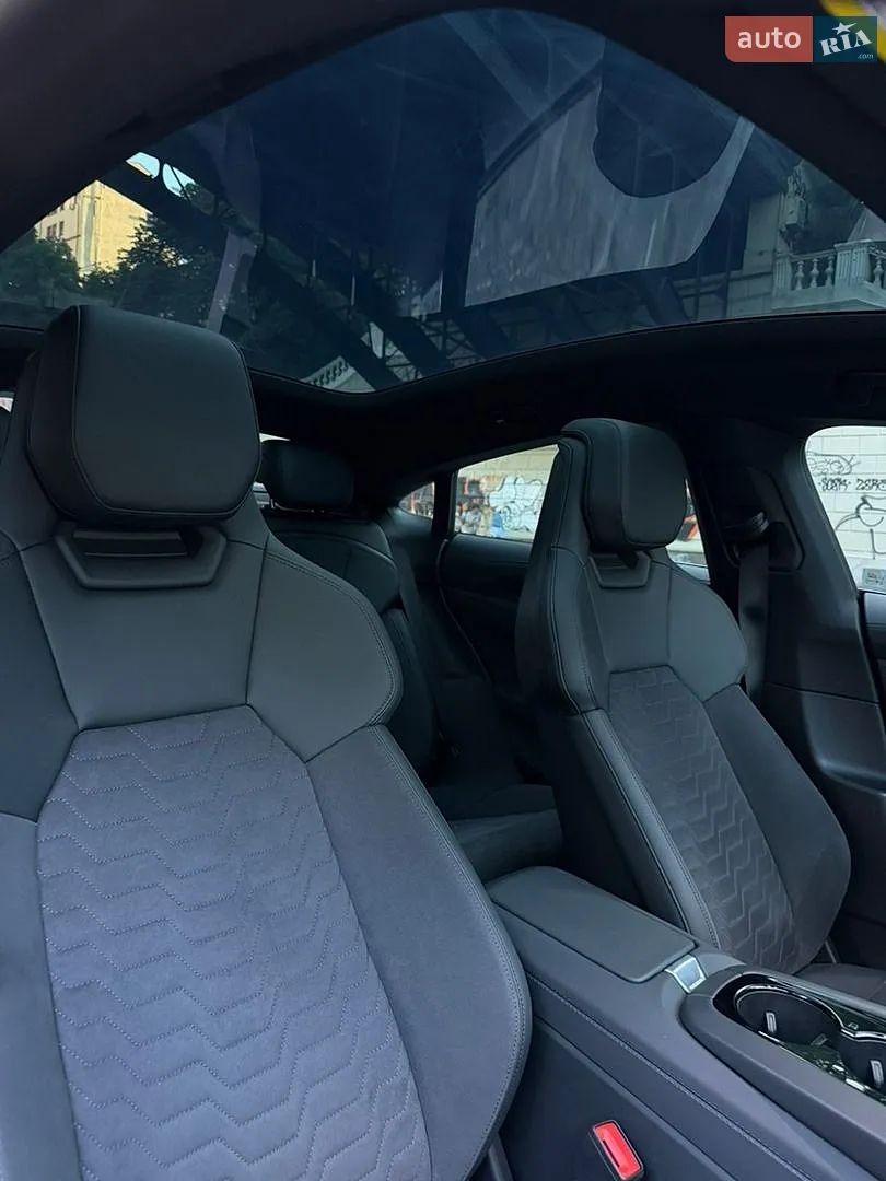 2023 Audi e-tron GT - мініатюра 13