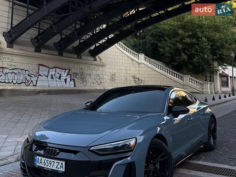 Audi e-tron GT