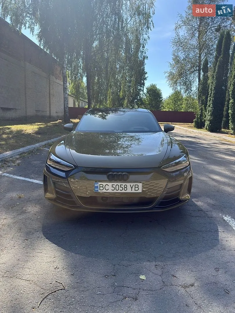 2022 Audi e-tron GT - мініатюра 28