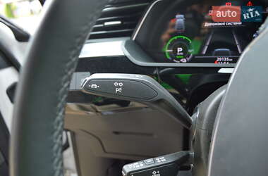 Внедорожник / Кроссовер Audi e-tron S Sportback 2022 в 