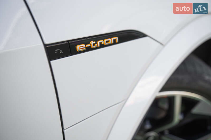 Позашляховик / Кросовер Audi e-tron S Sportback 2021 в Одесі