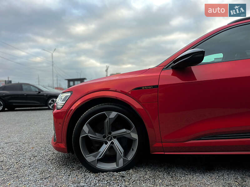 Позашляховик / Кросовер Audi e-tron S Sportback 2022 в Луцьку