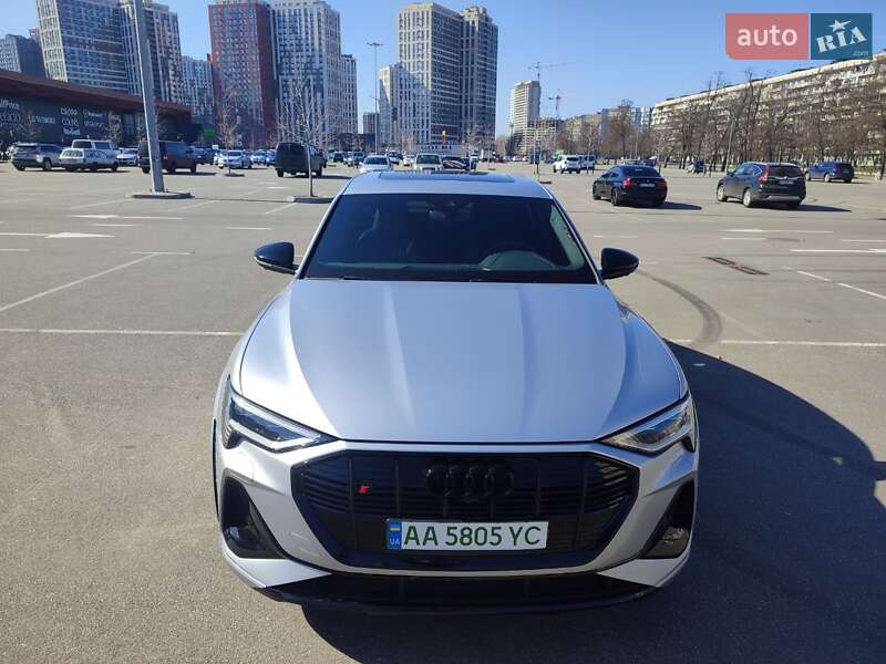Внедорожник / Кроссовер Audi e-tron S Sportback 2022 в Киеве