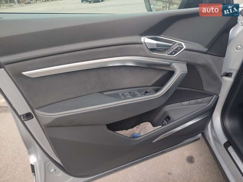 Внедорожник / Кроссовер Audi e-tron S Sportback 2022 в Киеве