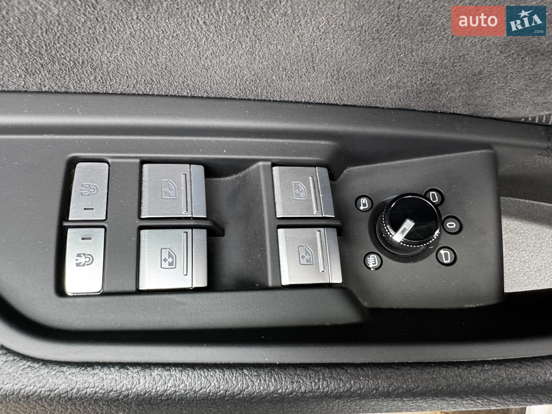 2021 Audi e-tron S Sportback - мініатюра 30