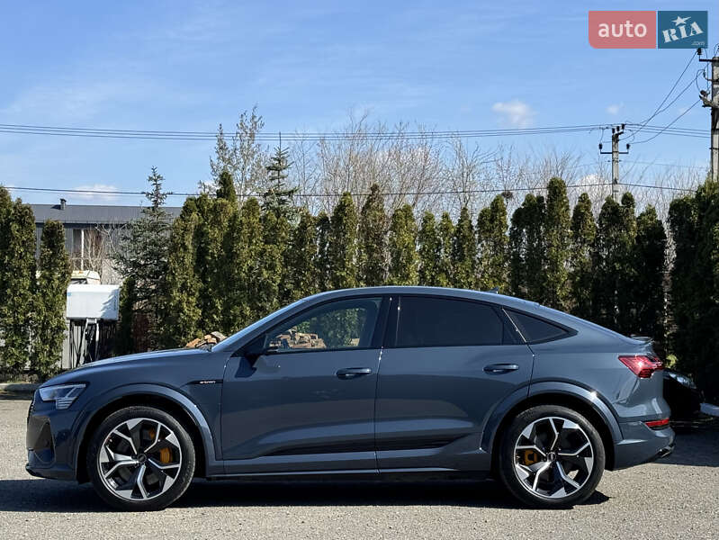 Позашляховик / Кросовер Audi e-tron S Sportback 2021 в Києві