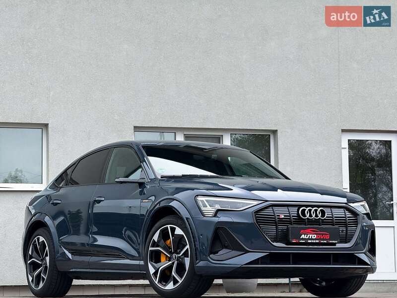 Позашляховик / Кросовер Audi e-tron S Sportback 2021 в 