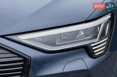 Позашляховик / Кросовер Audi e-tron S Sportback 2021 в 