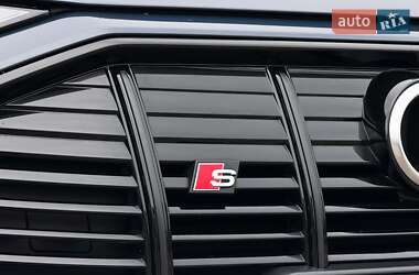 Позашляховик / Кросовер Audi e-tron S Sportback 2021 в 