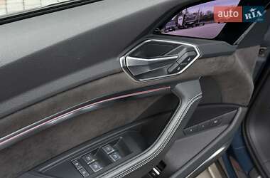 Позашляховик / Кросовер Audi e-tron S Sportback 2021 в 