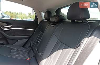 Внедорожник / Кроссовер Audi e-tron S Sportback 2020 в 