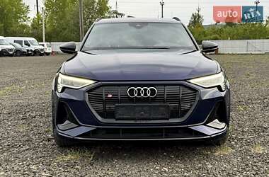 Позашляховик / Кросовер Audi e-tron S Sportback 2021 в 