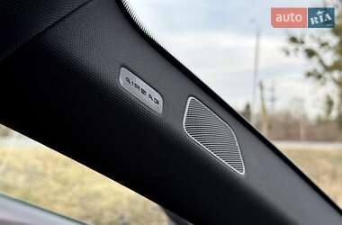 Позашляховик / Кросовер Audi e-tron S Sportback 2021 в 