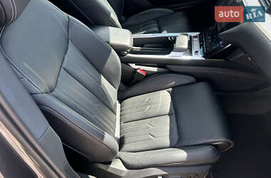 Позашляховик / Кросовер Audi e-tron S Sportback 2022 в 