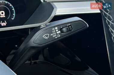 Позашляховик / Кросовер Audi e-tron S Sportback 2022 в 