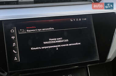 Позашляховик / Кросовер Audi e-tron S Sportback 2022 в 
