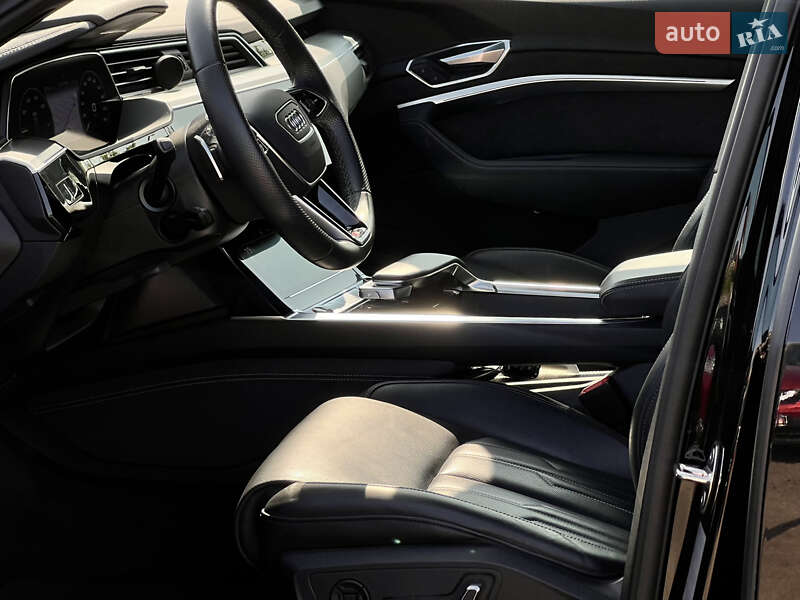 Позашляховик / Кросовер Audi e-tron S Sportback 2021 в Луцьку