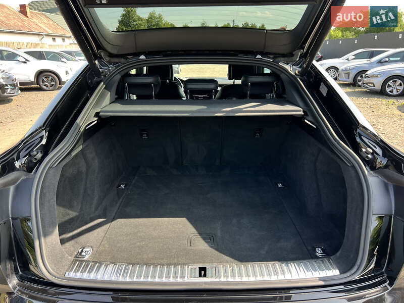 Позашляховик / Кросовер Audi e-tron S Sportback 2021 в Луцьку