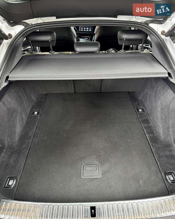 Позашляховик / Кросовер Audi e-tron S Sportback 2021 в Києві фото 43 Позашляховик / Кросовер Audi e-tron S Sportback 2021 в Києві