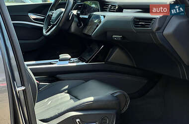 Внедорожник / Кроссовер Audi e-tron S Sportback 2022 в 