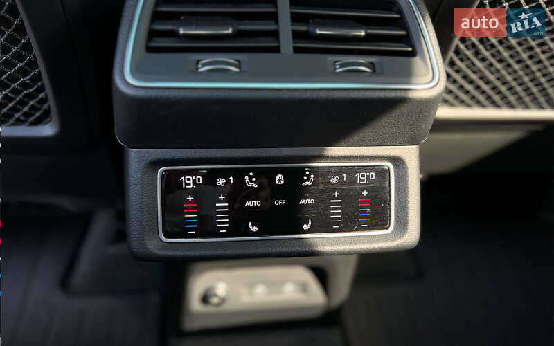 Позашляховик / Кросовер Audi e-tron S Sportback 2022 в Львові