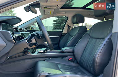 Внедорожник / Кроссовер Audi e-tron S Sportback 2022 в 