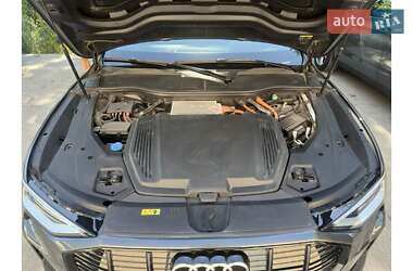 Внедорожник / Кроссовер Audi e-tron S Sportback 2022 в 
