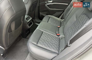 Внедорожник / Кроссовер Audi e-tron S Sportback 2022 в 
