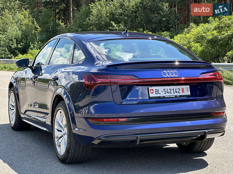 Позашляховик / Кросовер Audi e-tron S Sportback 2020 в Ковелі
