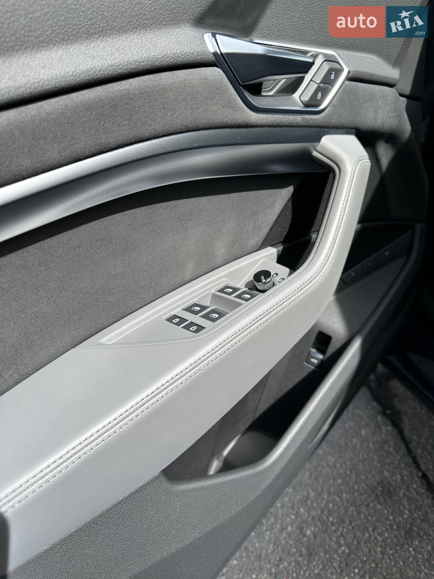 2021 Audi e-tron S Sportback - мініатюра 26