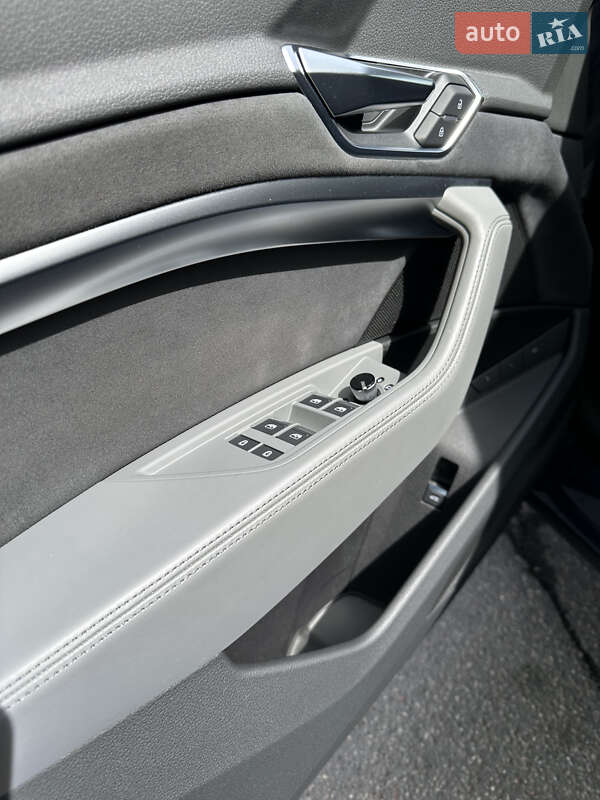 Внедорожник / Кроссовер Audi e-tron S Sportback 2021 в Киеве