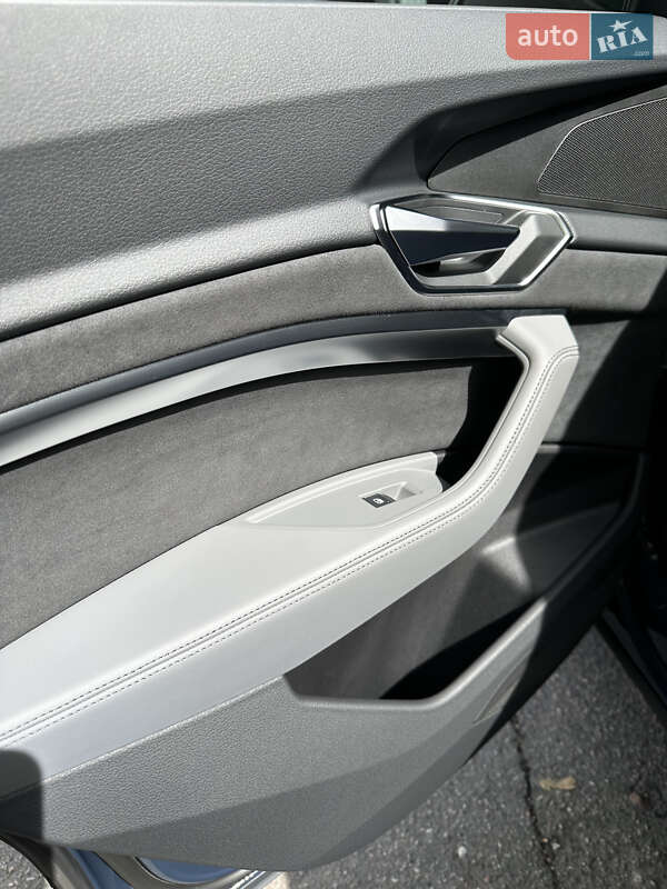 Внедорожник / Кроссовер Audi e-tron S Sportback 2021 в Киеве