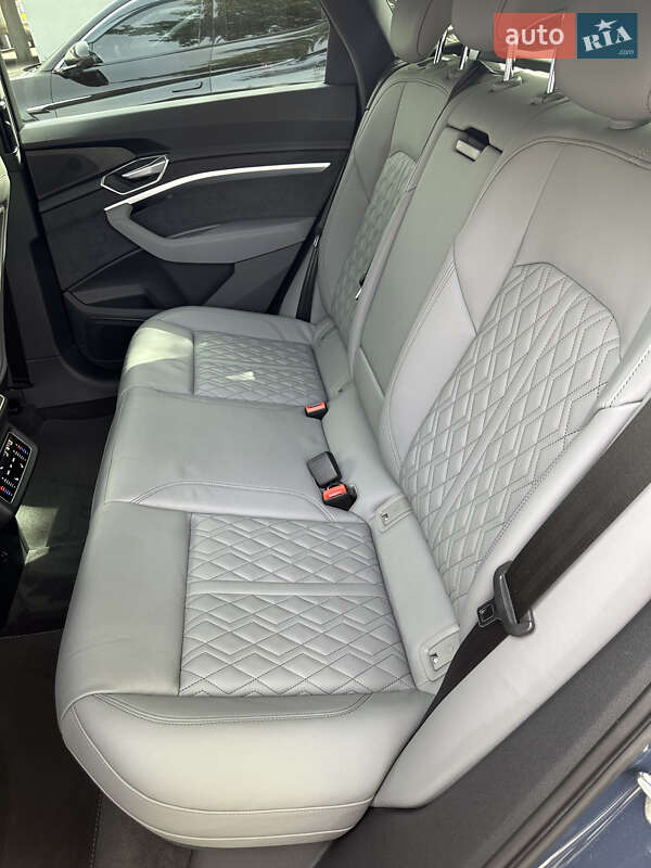Внедорожник / Кроссовер Audi e-tron S Sportback 2021 в Киеве