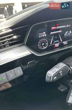 Внедорожник / Кроссовер Audi e-tron S Sportback 2021 в 