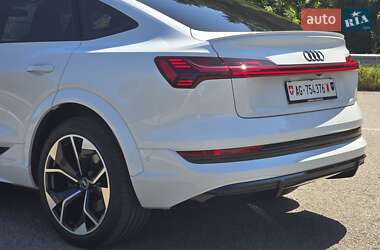 Внедорожник / Кроссовер Audi e-tron S Sportback 2021 в 