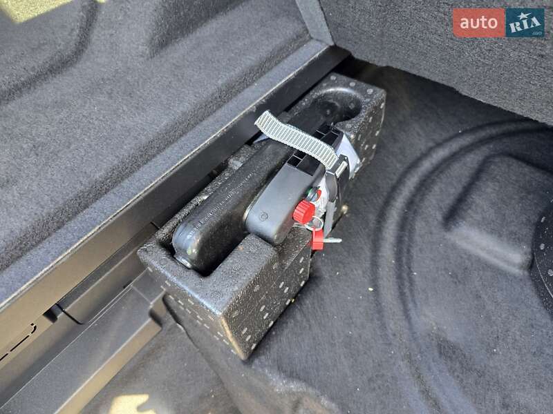 Позашляховик / Кросовер Audi e-tron S Sportback 2021 в Ковелі фото 43 Позашляховик / Кросовер Audi e-tron S Sportback 2021 в Ковелі