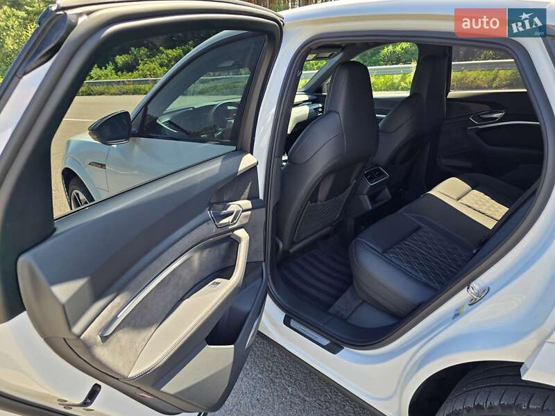 Позашляховик / Кросовер Audi e-tron S Sportback 2021 в Ковелі фото 57 Позашляховик / Кросовер Audi e-tron S Sportback 2021 в Ковелі