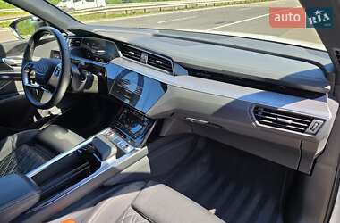 Внедорожник / Кроссовер Audi e-tron S Sportback 2021 в 