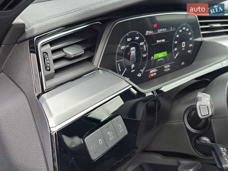 Внедорожник / Кроссовер Audi e-tron S Sportback 2021 в Киеве фото 29 Внедорожник / Кроссовер Audi e-tron S Sportback 2021 в Киеве