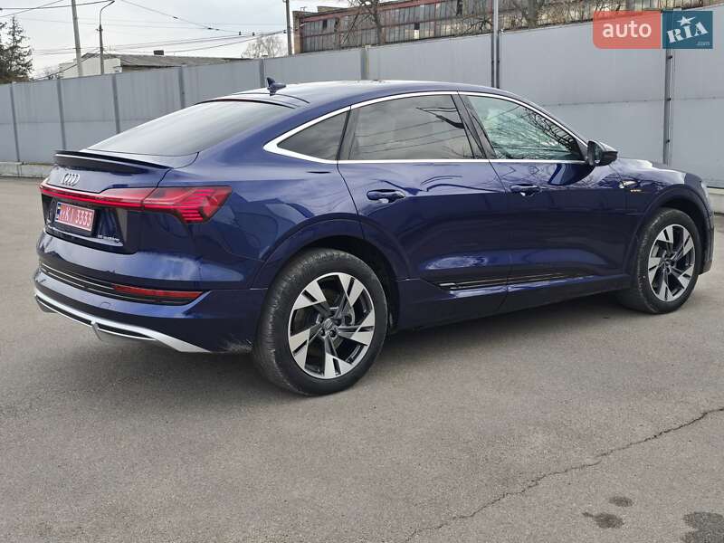 Внедорожник / Кроссовер Audi e-tron S Sportback 2021 в Киеве фото 38 Внедорожник / Кроссовер Audi e-tron S Sportback 2021 в Киеве