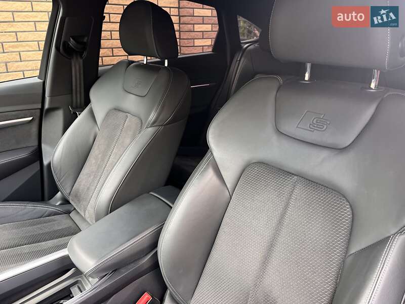 Внедорожник / Кроссовер Audi e-tron S Sportback 2020 в Луцке фото 21 Внедорожник / Кроссовер Audi e-tron S Sportback 2020 в Луцке
