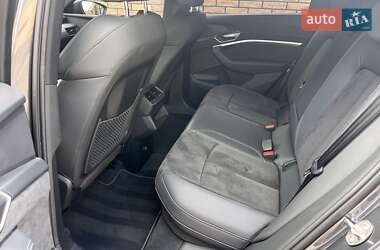Позашляховик / Кросовер Audi e-tron S Sportback 2020 в  фото 23 Позашляховик / Кросовер Audi e-tron S Sportback 2020 в