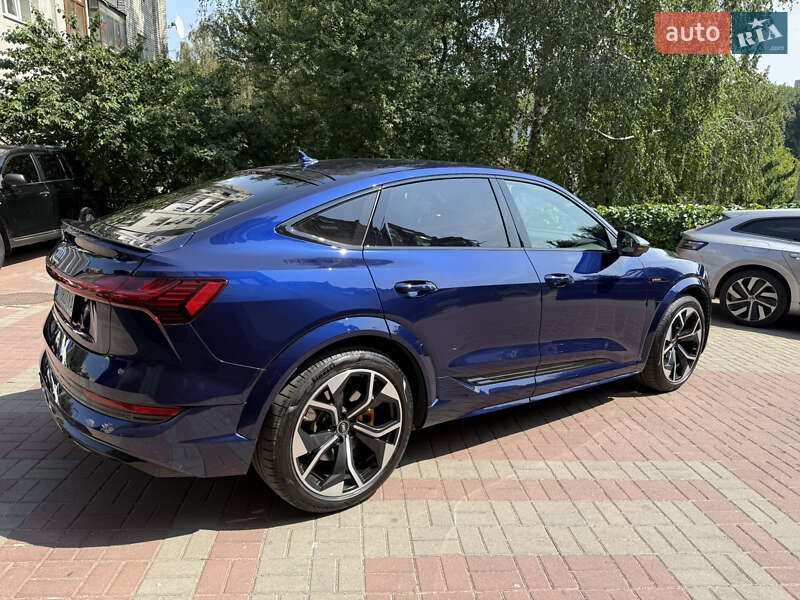 Внедорожник / Кроссовер Audi e-tron S Sportback 2022 в Львове